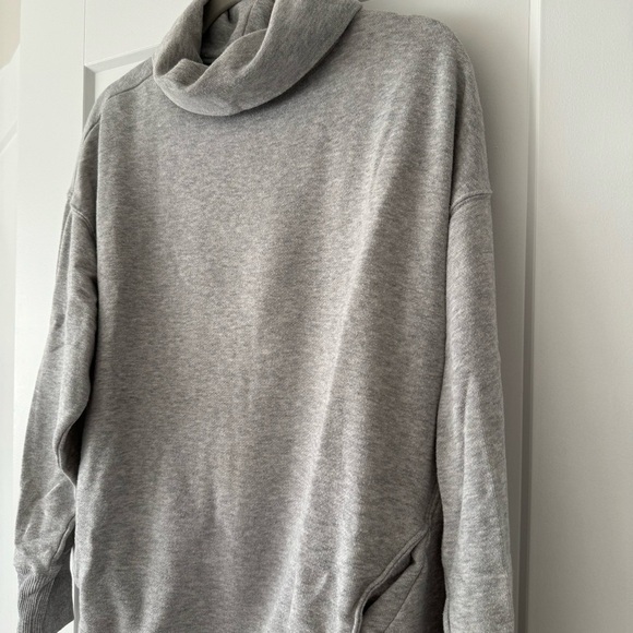 Aerie turtleneck sweatshirt - Picture 3 of 6